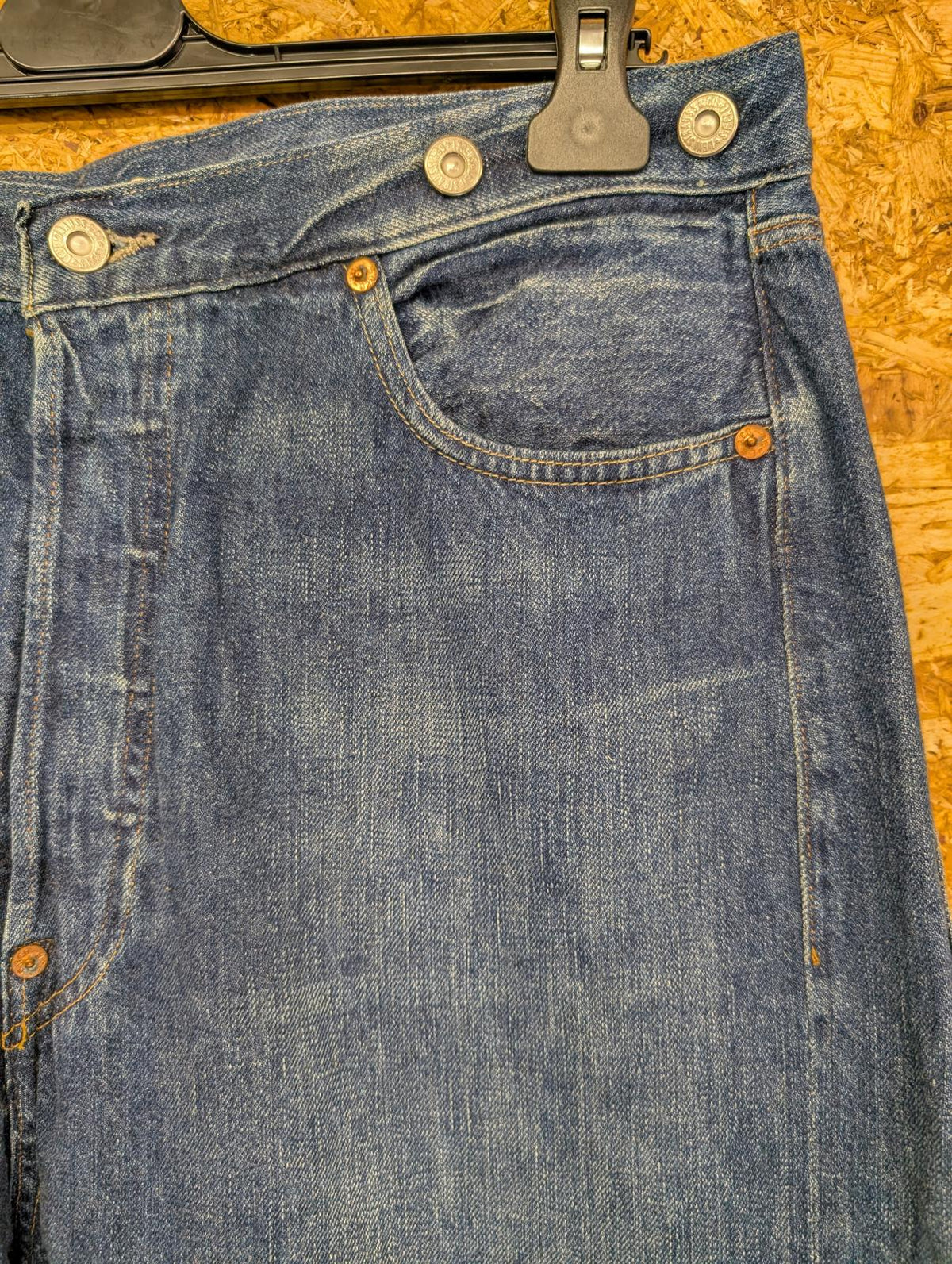 Levis Vintage Clothing 501 1915 Blue Jeans W32 Cinch Raw Hem Cropped Selvedge