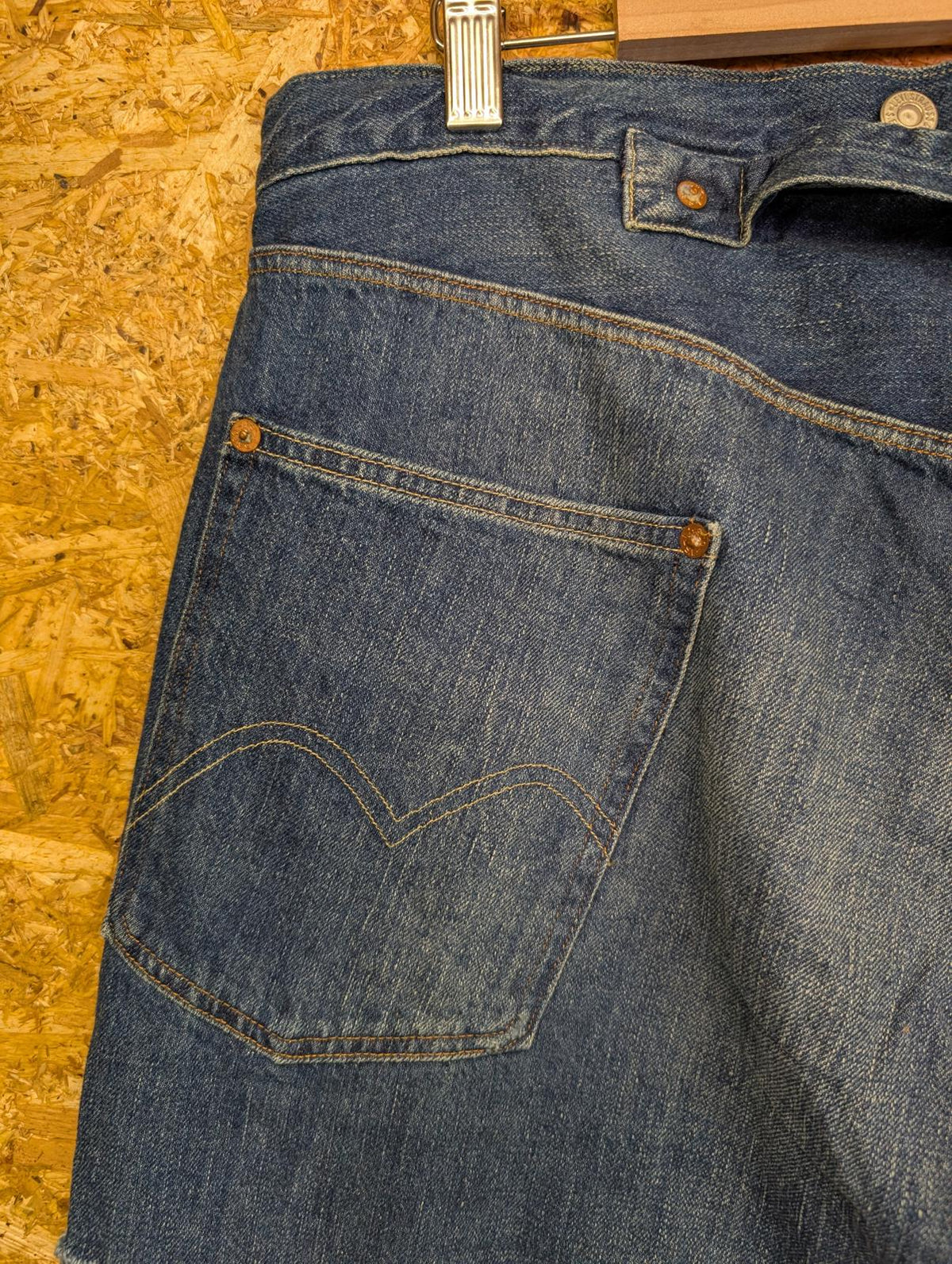 Levis Vintage Clothing 501 1915 Blue Jeans W32 Cinch Raw Hem Cropped Selvedge