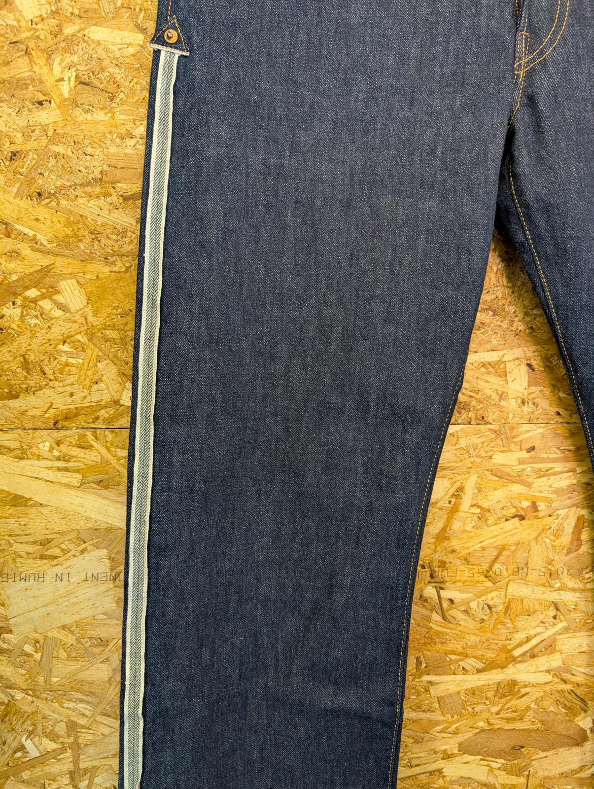 Levis Vintage Clothing 501 Jean W32 L34 Rigid Navy Blue Selvedge Bing Crosby LVC