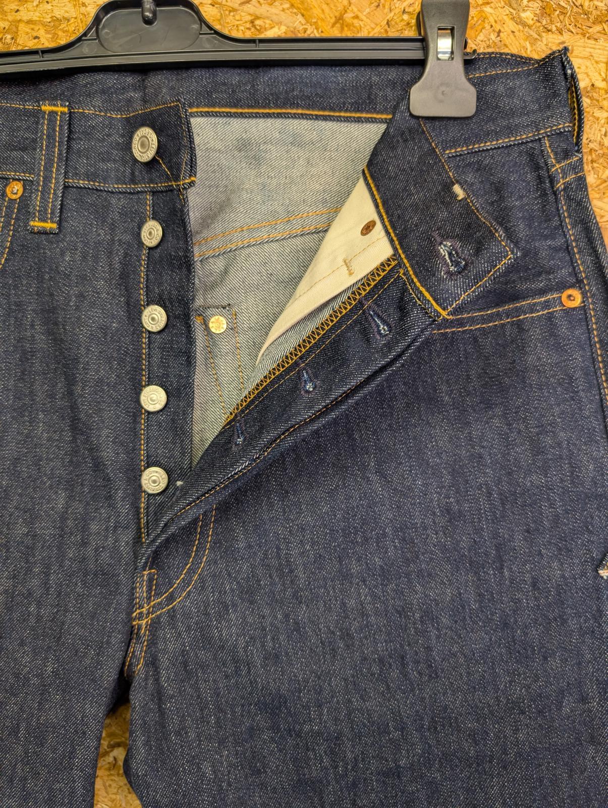 Levis Vintage Clothing 501 Jean W32 L34 Rigid Navy Blue Selvedge Bing Crosby LVC