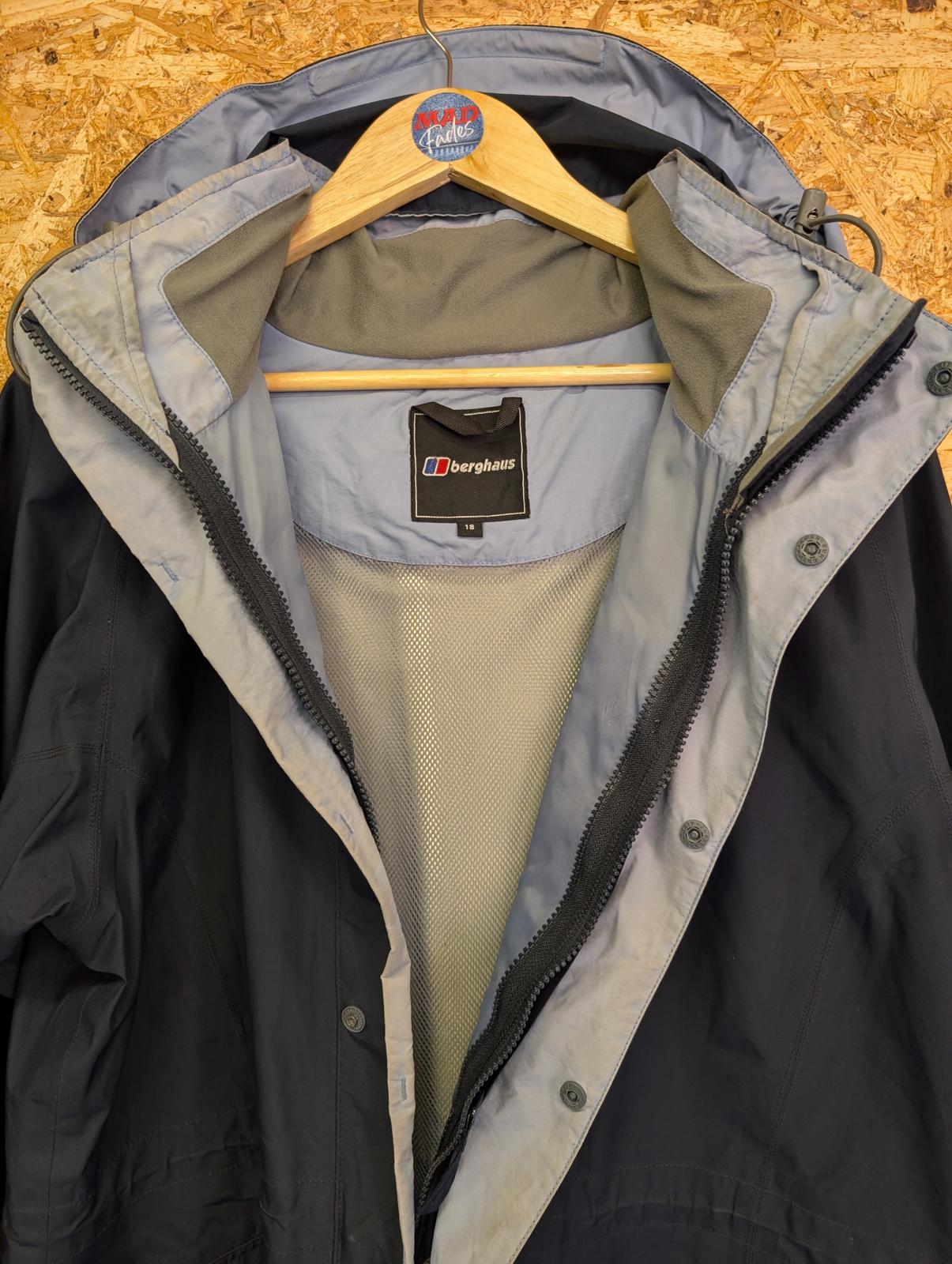 Berghaus Gore-Tex Jacket Womens 18 Waterproof Navy Blue Anorak Raincoat Hooded