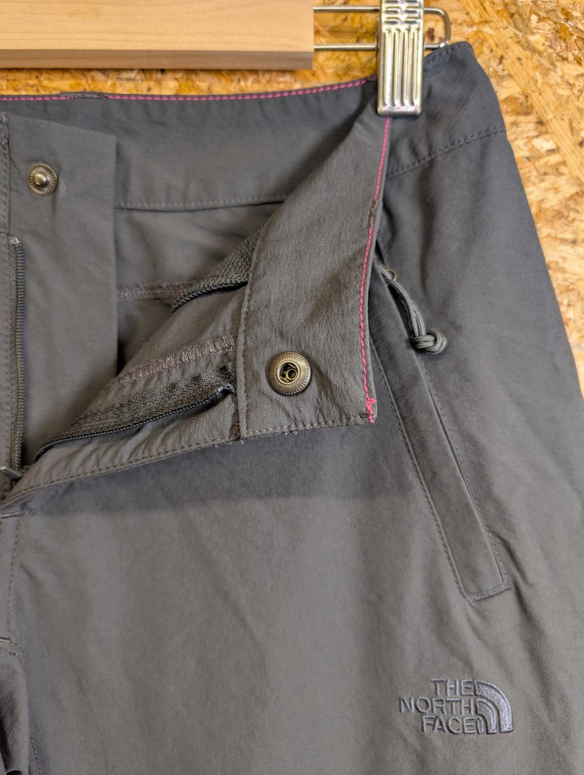 North Face Grey Trousers W28 L31 UK SZ 10 Women Walking Hiking Stretch Straight