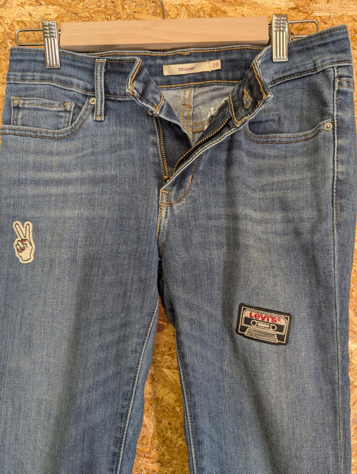 Levis 711 Skinny Jeans Size 10 W28 L31 Women Blue Stretch Red Tab Patches Zip