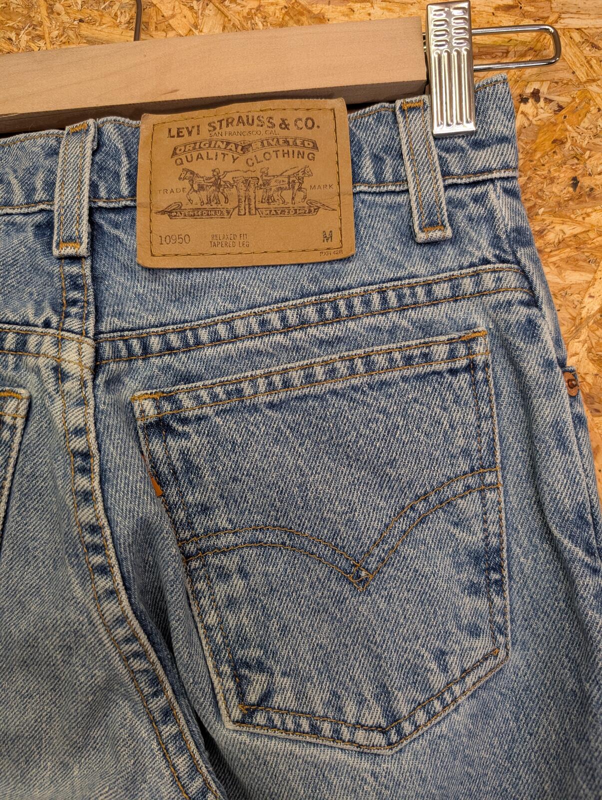 Vintage Levis 950 Jeans W26 L30 High Waist Women Orange 90s Blue Relaxed Tapered