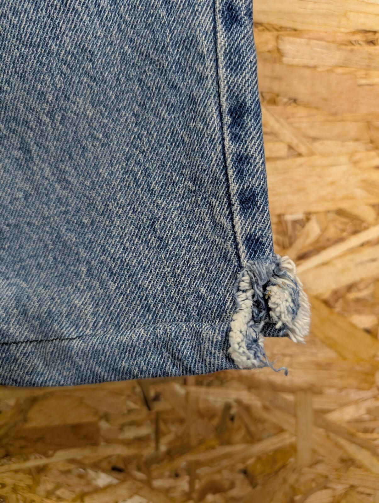 Vintage Levis 950 Jeans W26 L30 High Waist Women Orange 90s Blue Relaxed Tapered