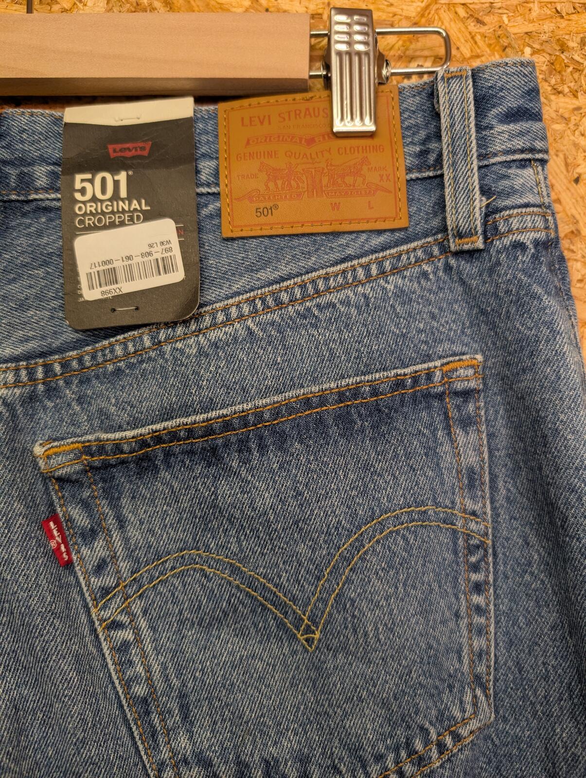 Levis 501 Original Cropped Jeans Size 8 W30 L26 Women Light Blue Button Fly