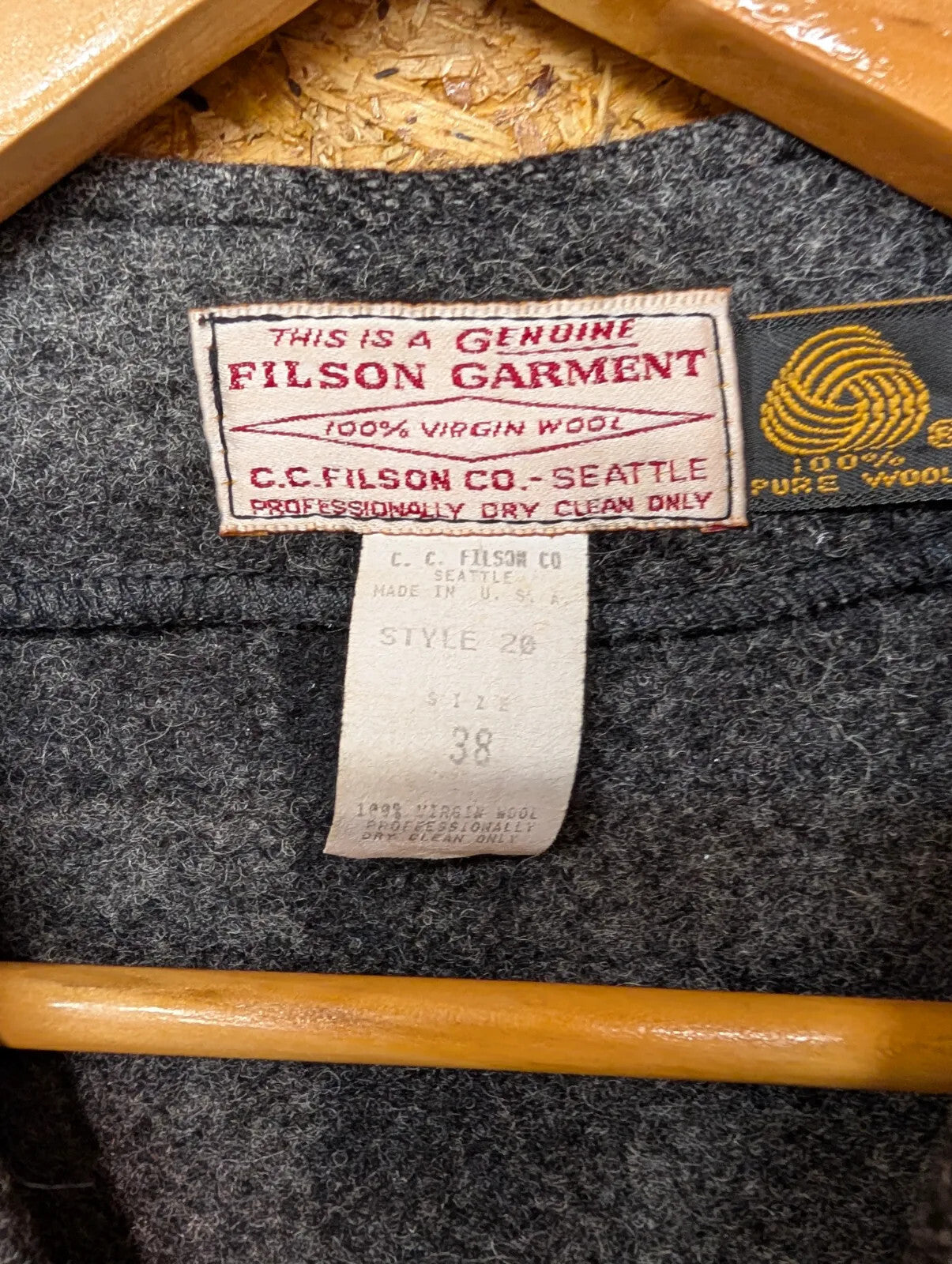 Filson Mackinaw Check Wool Vest Mens Small 38 Grey Black Gilet USA Made Style 20