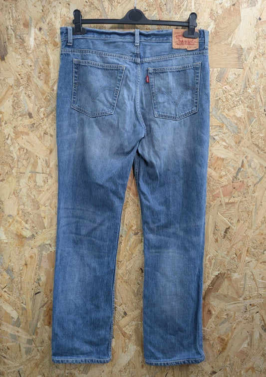 Levis 517 Jeans W34 L31 Straight Fit Regular Fit Mid Wash Blue Denim Zip Fly