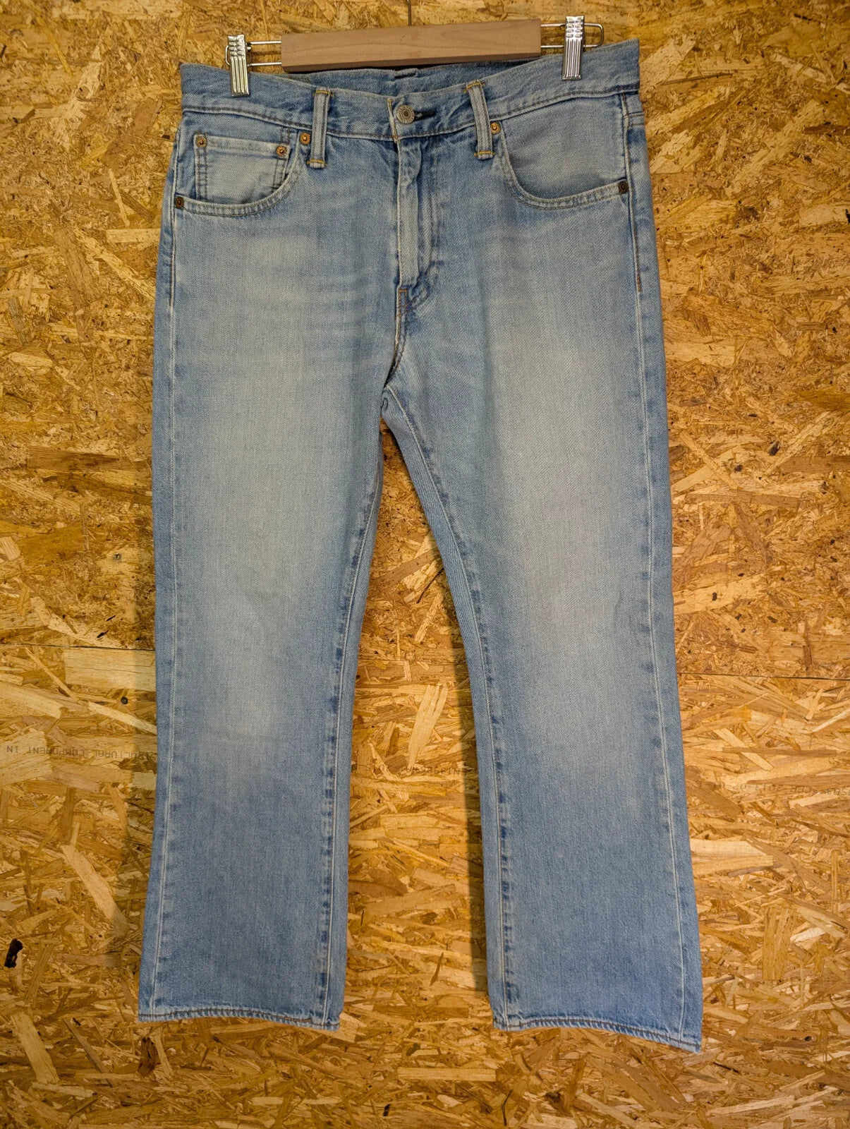 Levis 527 Jeans Mens W33 L30 Light Blue Wash Denim Bootcut Vintage Leather Patch