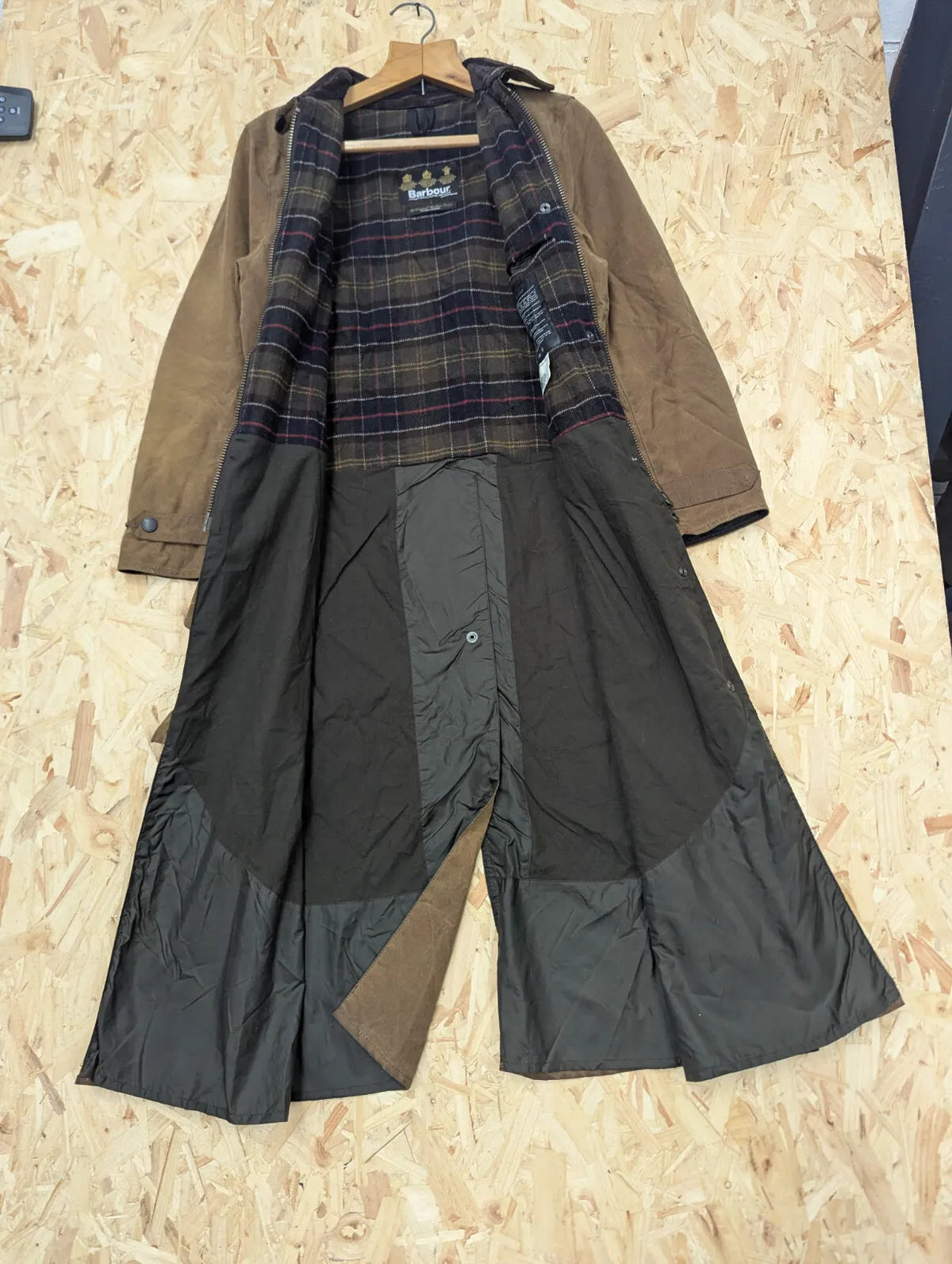 Barbour L50 Wax Coat Womens UK10 Brown Wool Plaid Lining Stockman Full Length