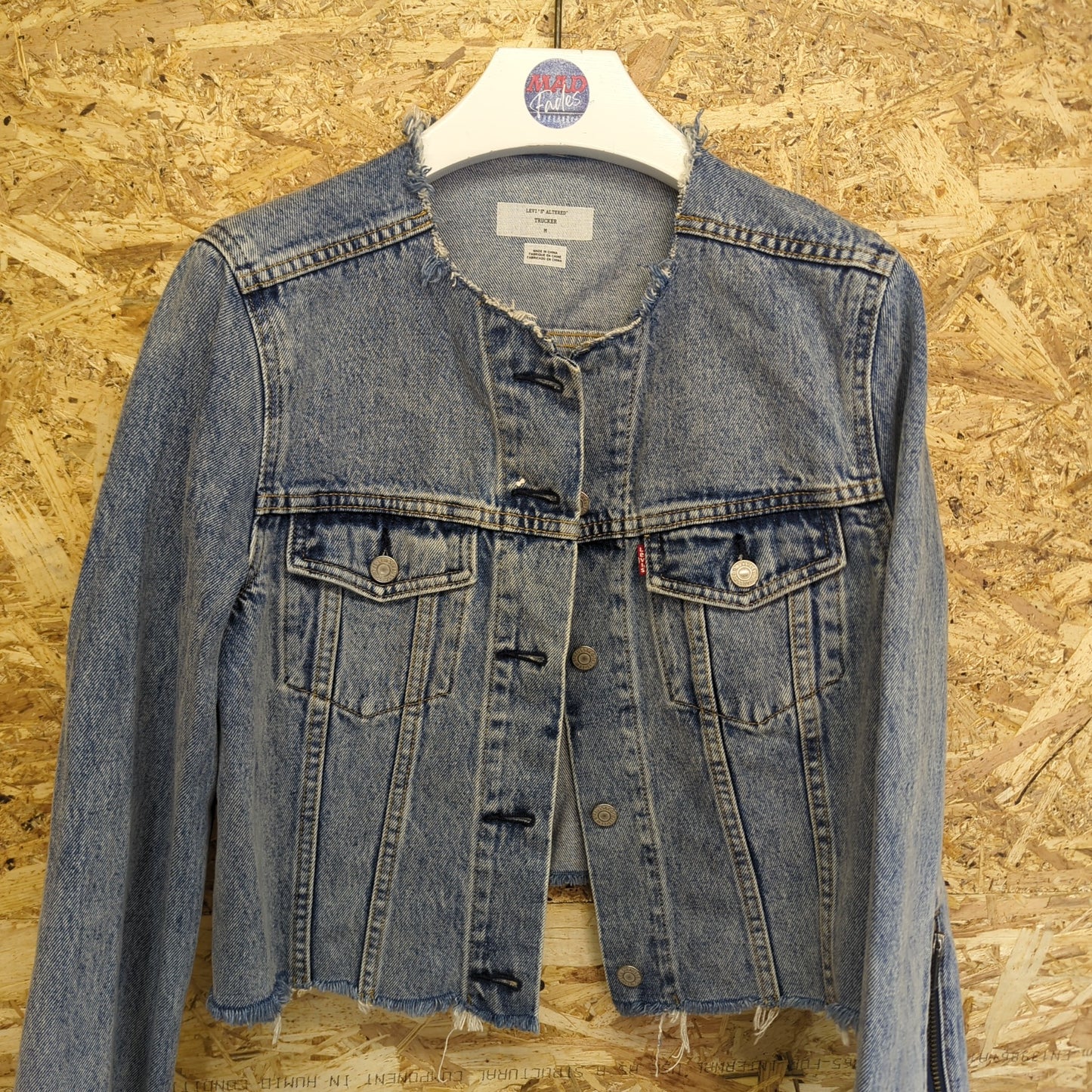 Levis Altered Range Cropped Denim Jean Jacket Womens Size Medium 10-12 Blue