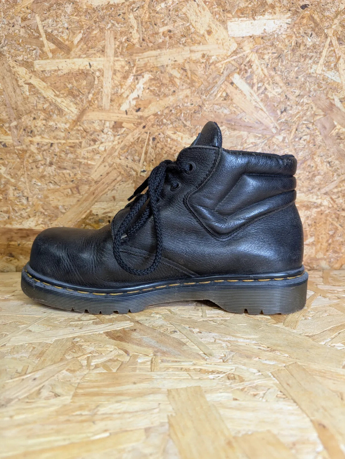Dr Martens Work Boots Mens UK9 Black Leather 2205 Steel Toe Air Cushion England