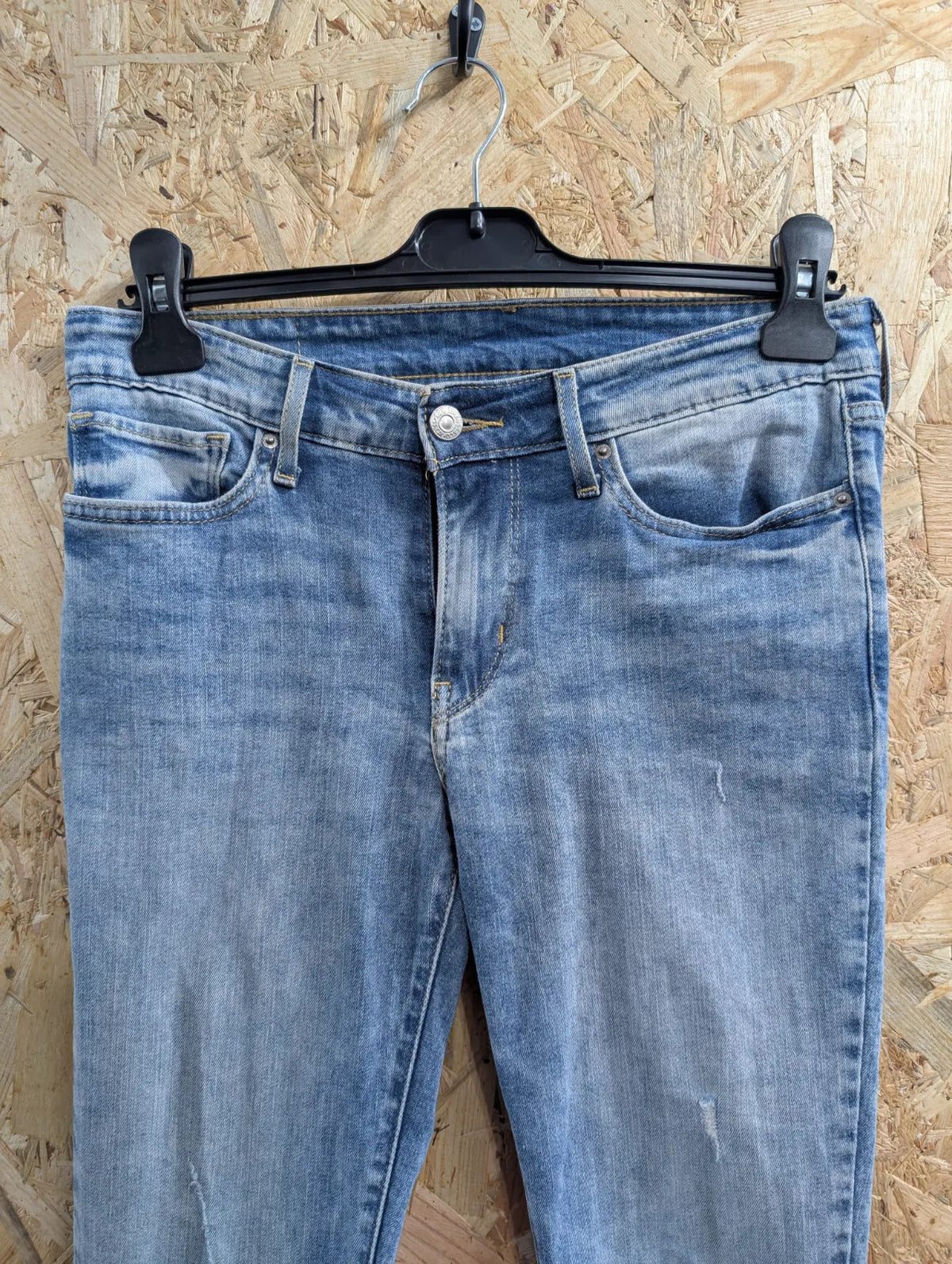 Levis Jeans Womens W28 L28 Light Blue Wash Denim Stretch Slim Fit Zip Fly