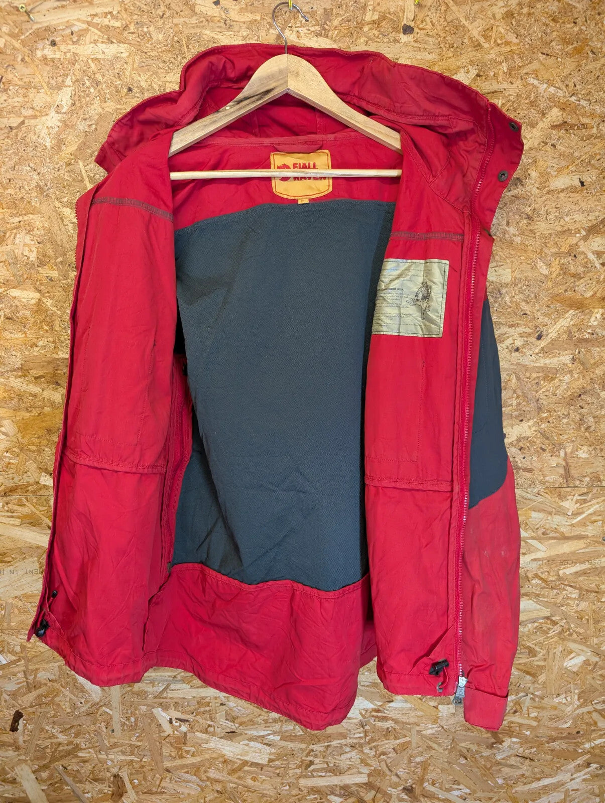Fjallraven G1000 Keb Jacket Mens XL Red Black Greenland Wax Hiking Walking