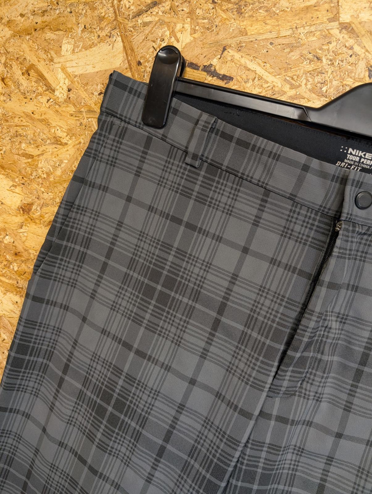 Nike Golf Trousers Size W36 L32 Dri-Fit Grey Checked Straight Leg