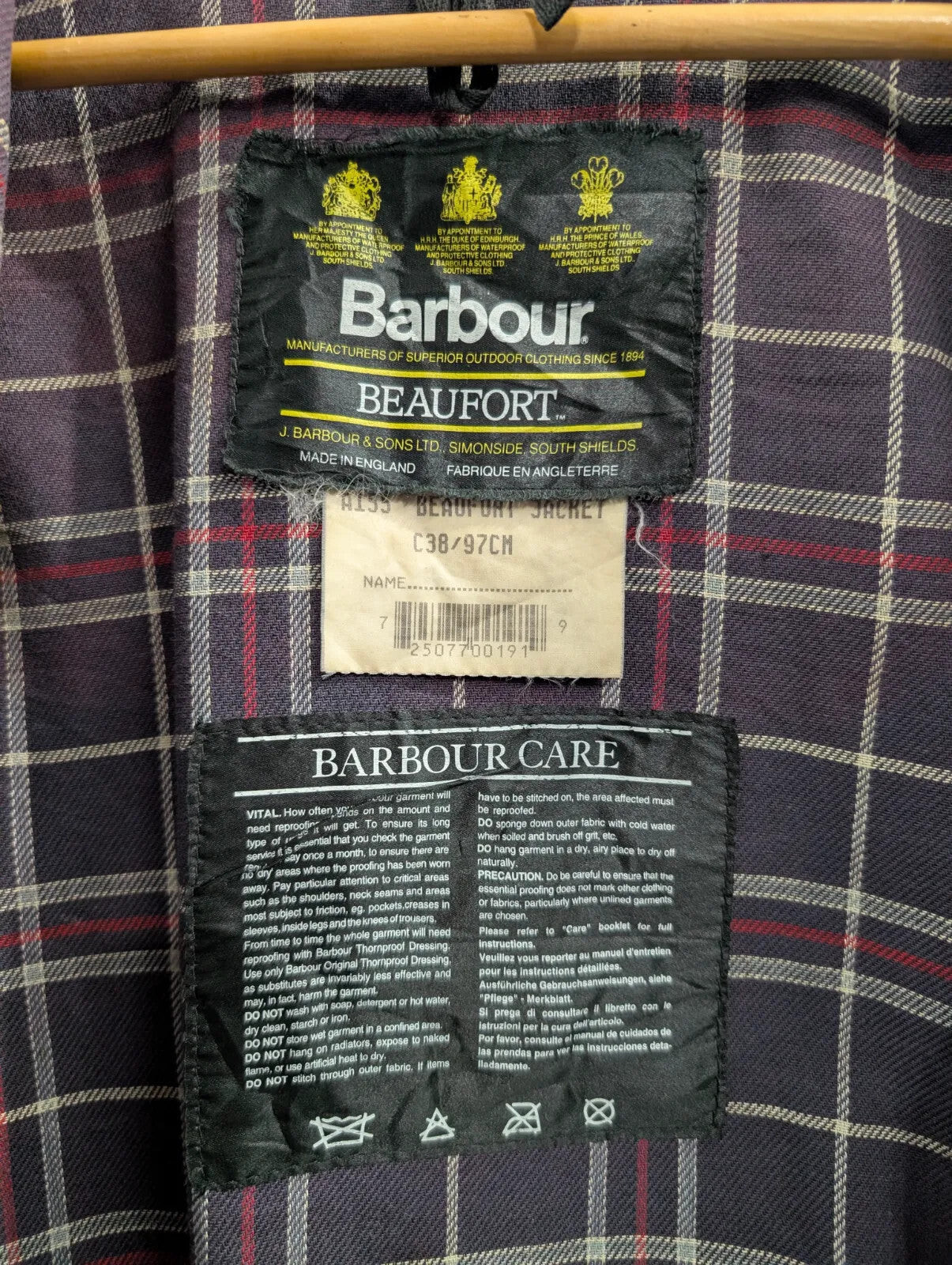 Vintage Barbour Beaufort Waxed Jacket Mens Medium C38 A155 Navy Blue England 90s