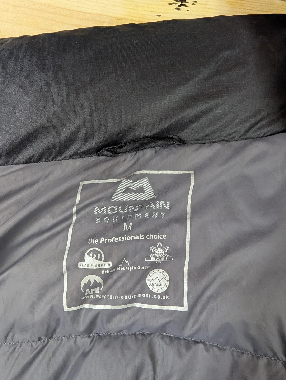 Mountain Equipment Black Puffer Jacket Medium Japan Lightweight Gorpcore Hiking