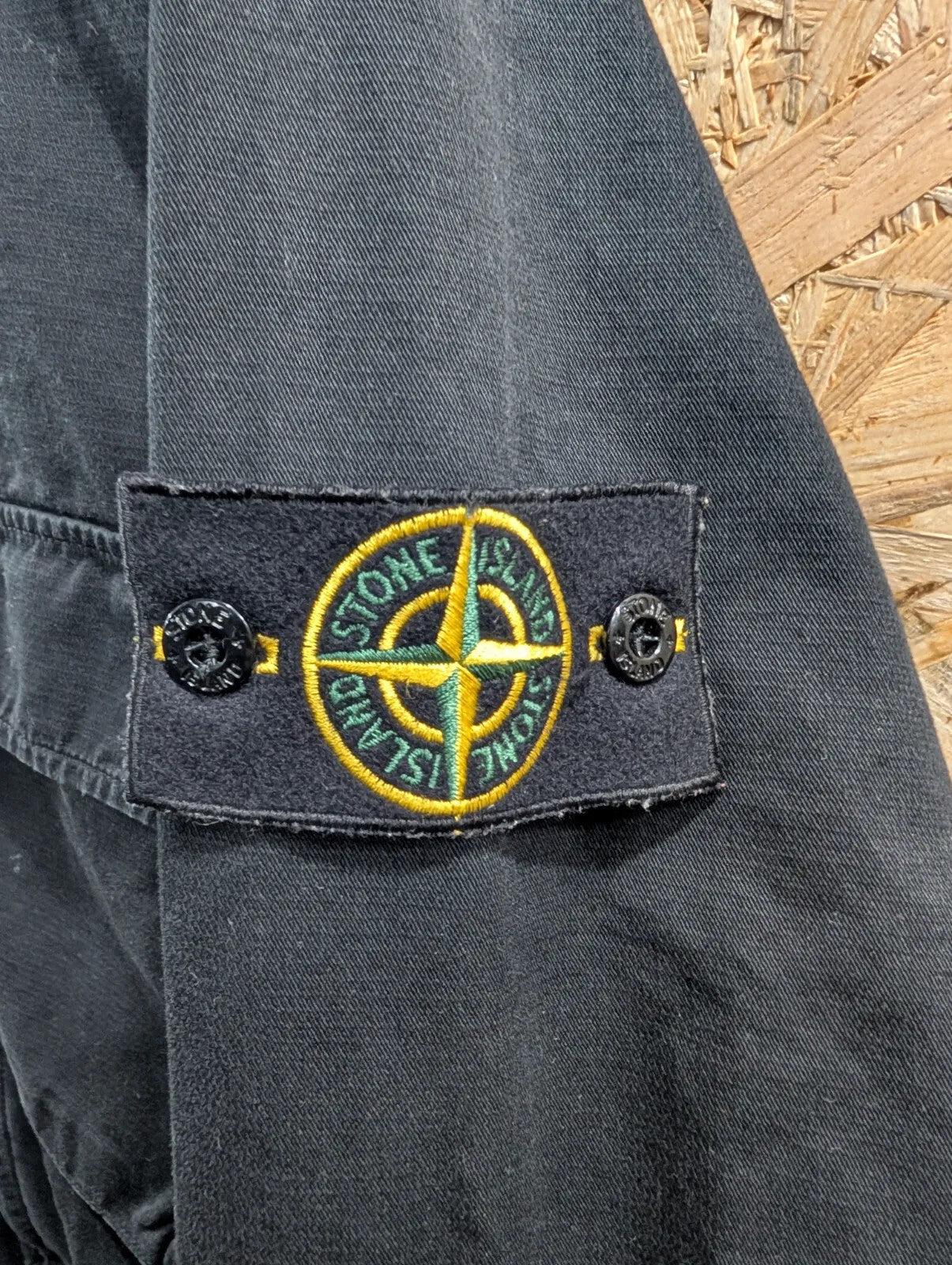 Stone Island Multi Pocket Thick Cotton Hooded Overshirt Mens Medium Black Canvas