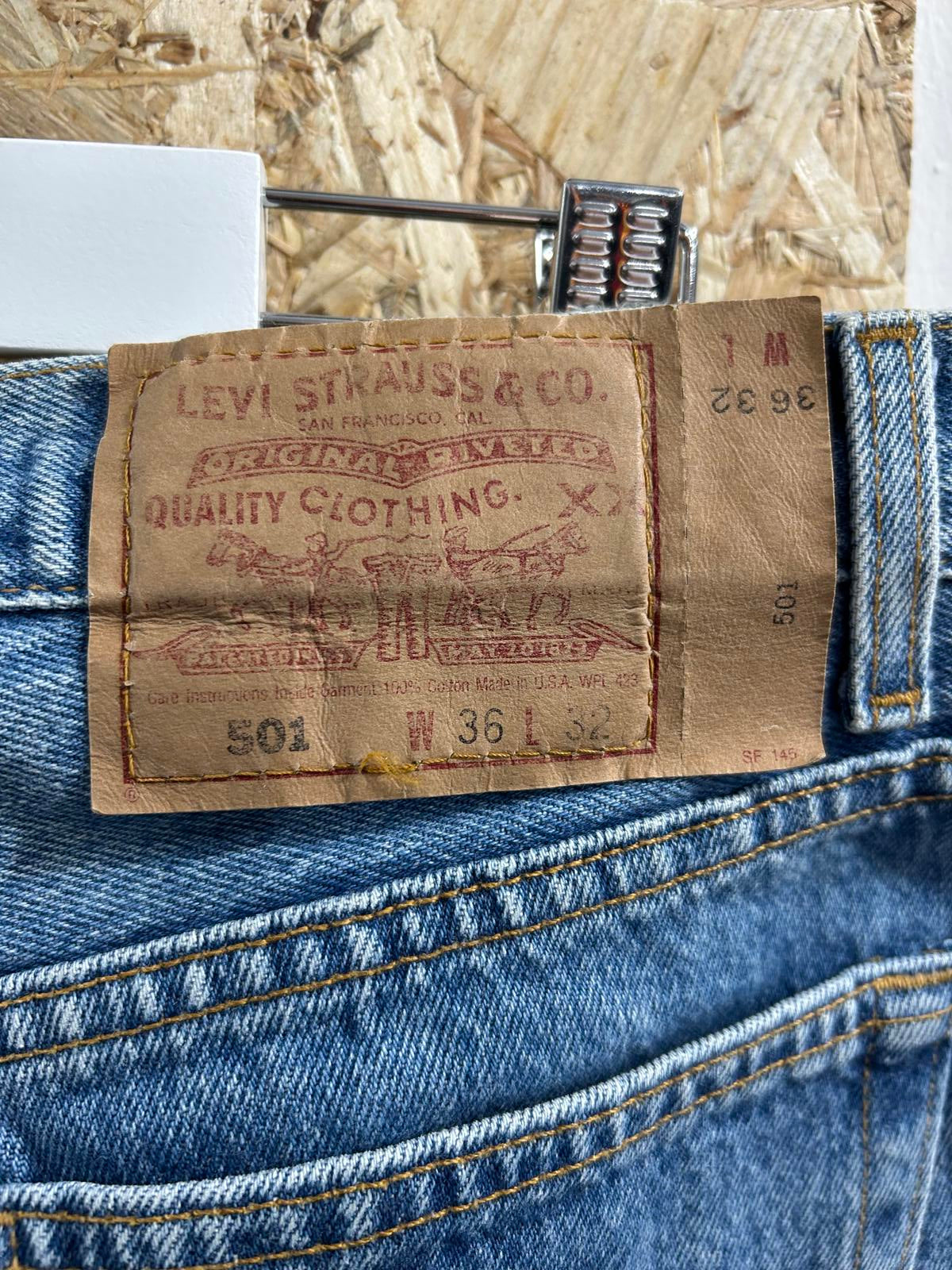 Levis 501 Jeans W36 L26 Made in USA Vintage 90s Mid Wash Blue Denim