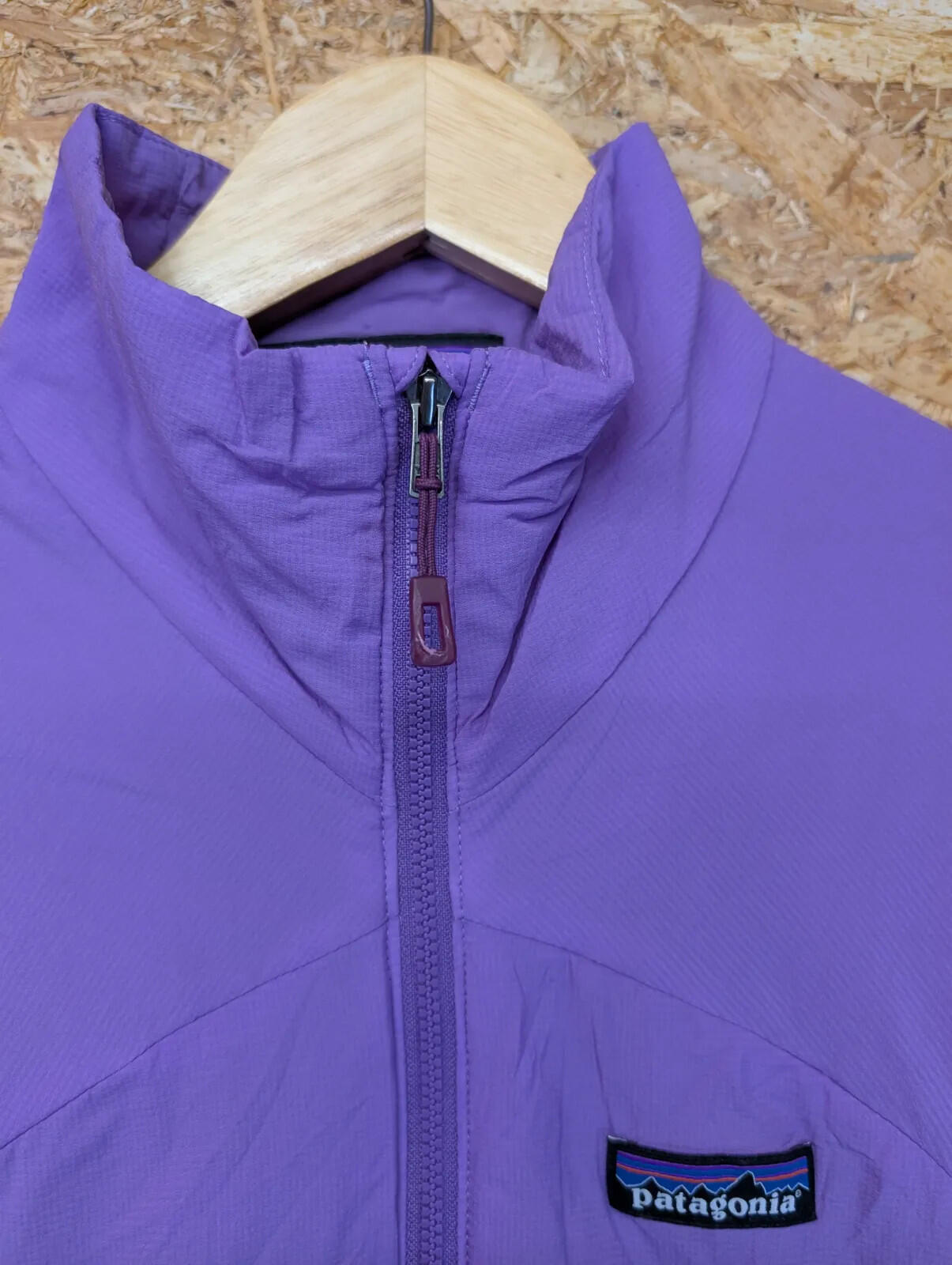 Patagonia Full Zip Jacket Womens Medium Purple Polyester Lightweight Pullover