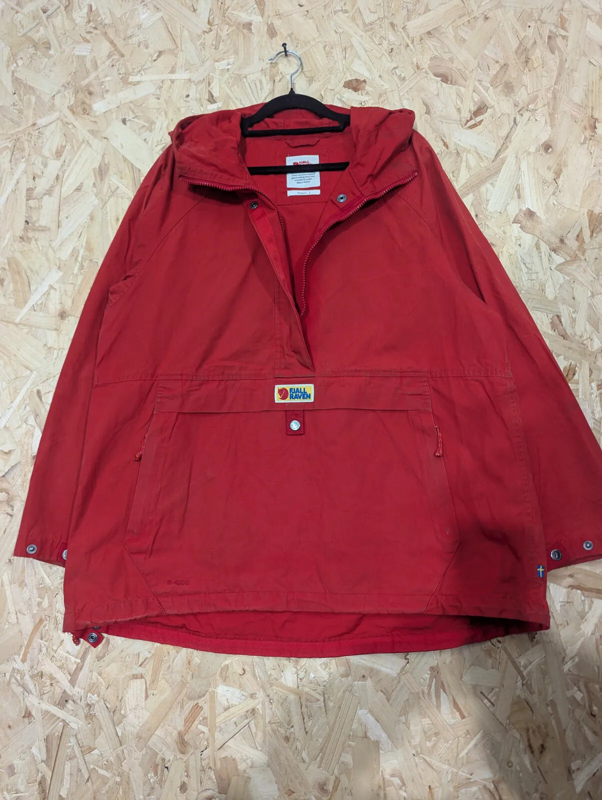 Fjallraven Vardag Anorak Womens Large Red 1/2 Zip Hooded Windbreaker G1000 Coat