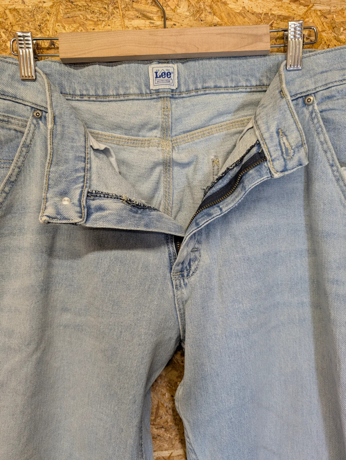 Vintage Lee Carpenter Jeans Men W32 L32 Light Blue Wash Denim Workwear Cargo 90s