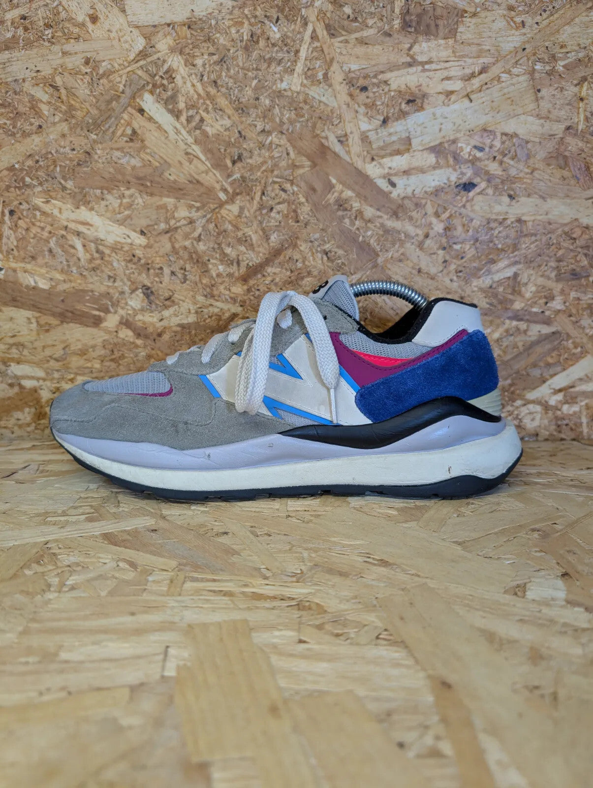 New Balance 57/40 Running Shoes UK 8 Grey Suede Trainers Running Blue M5740DD1