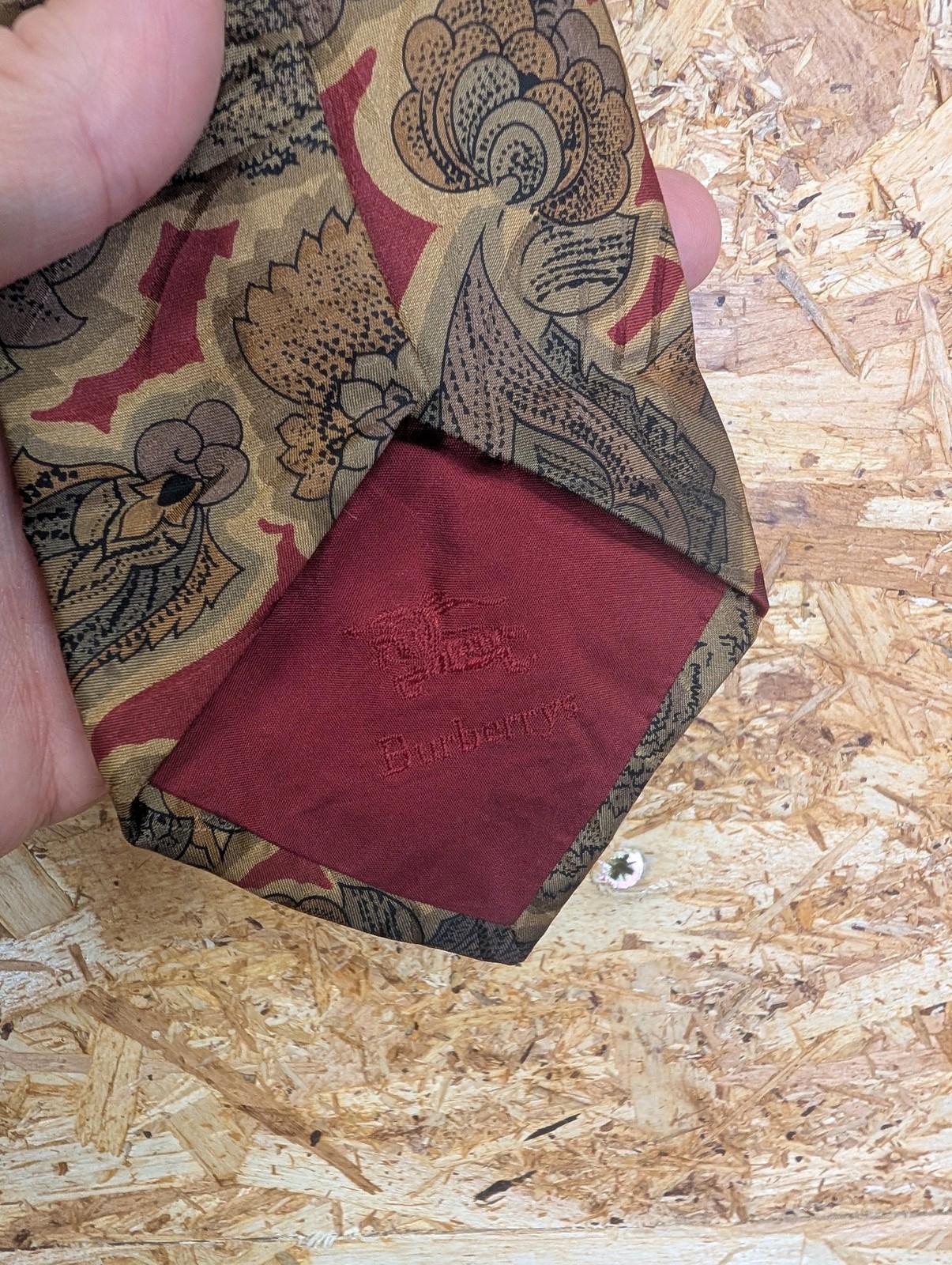 Burberrys Mens Tie Floral Pattern Pure Silk Vintage 80s Made in England Brown