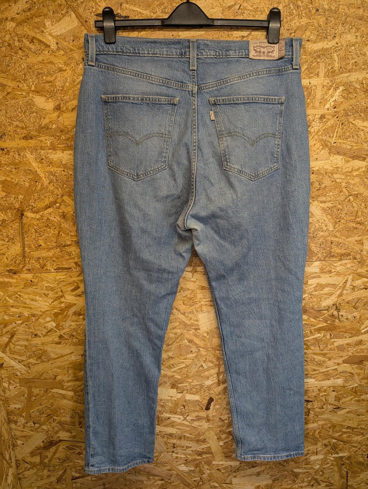 Levis Jeans UK 16 W34 L29 Women Deepika Padukone Straight Leg Blue Stonewash