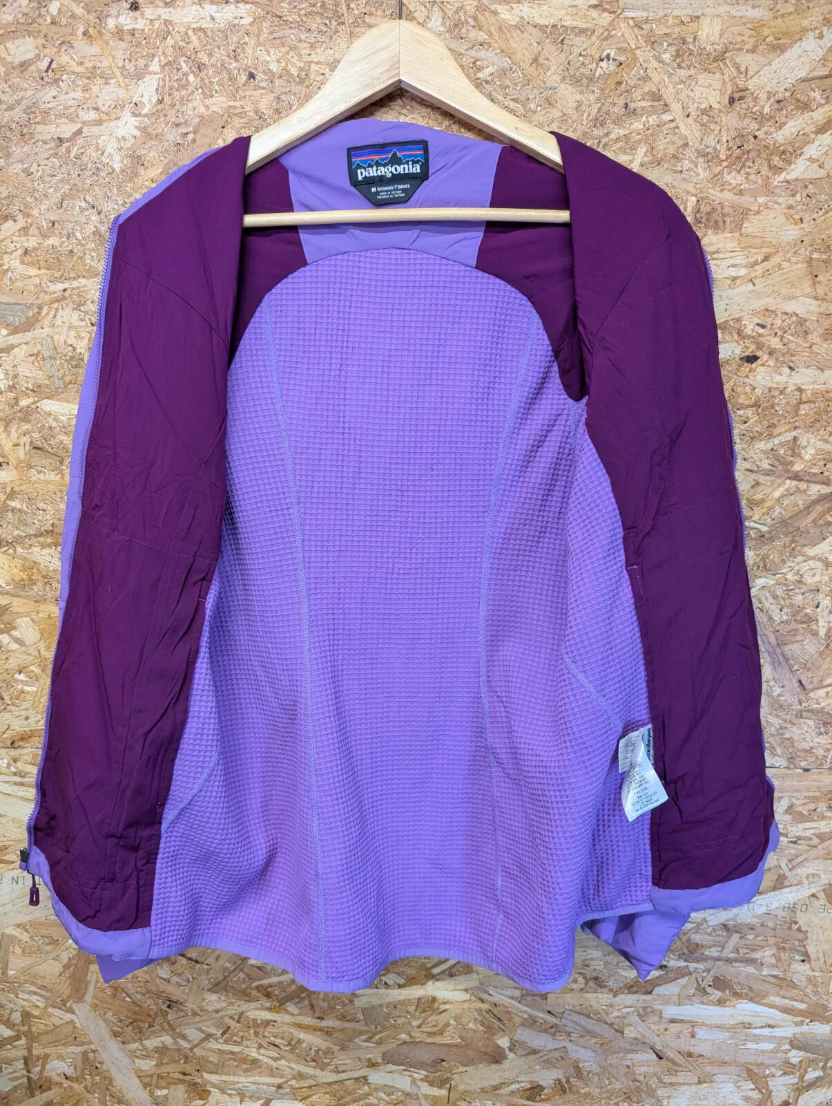 Patagonia Full Zip Jacket Womens Medium Purple Polyester Lightweight Pullover