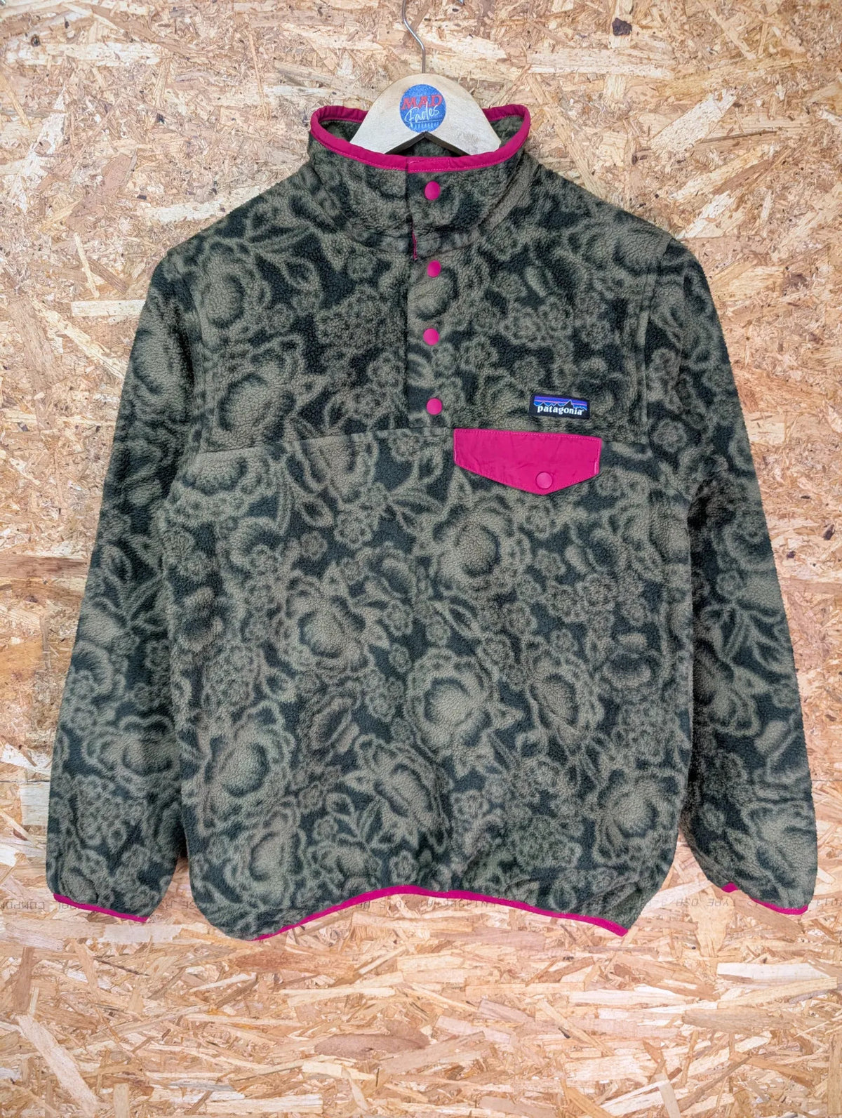 Patagonia Synchilla Fleece Womens XS Green Lotus Flower Snap-T Pink Trim Retro