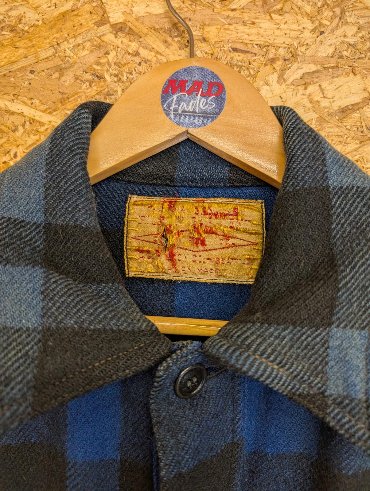 Filson Mackinaw Wool Cruiser Mens 42 Large Jacket Made In USA Vintage Enamel