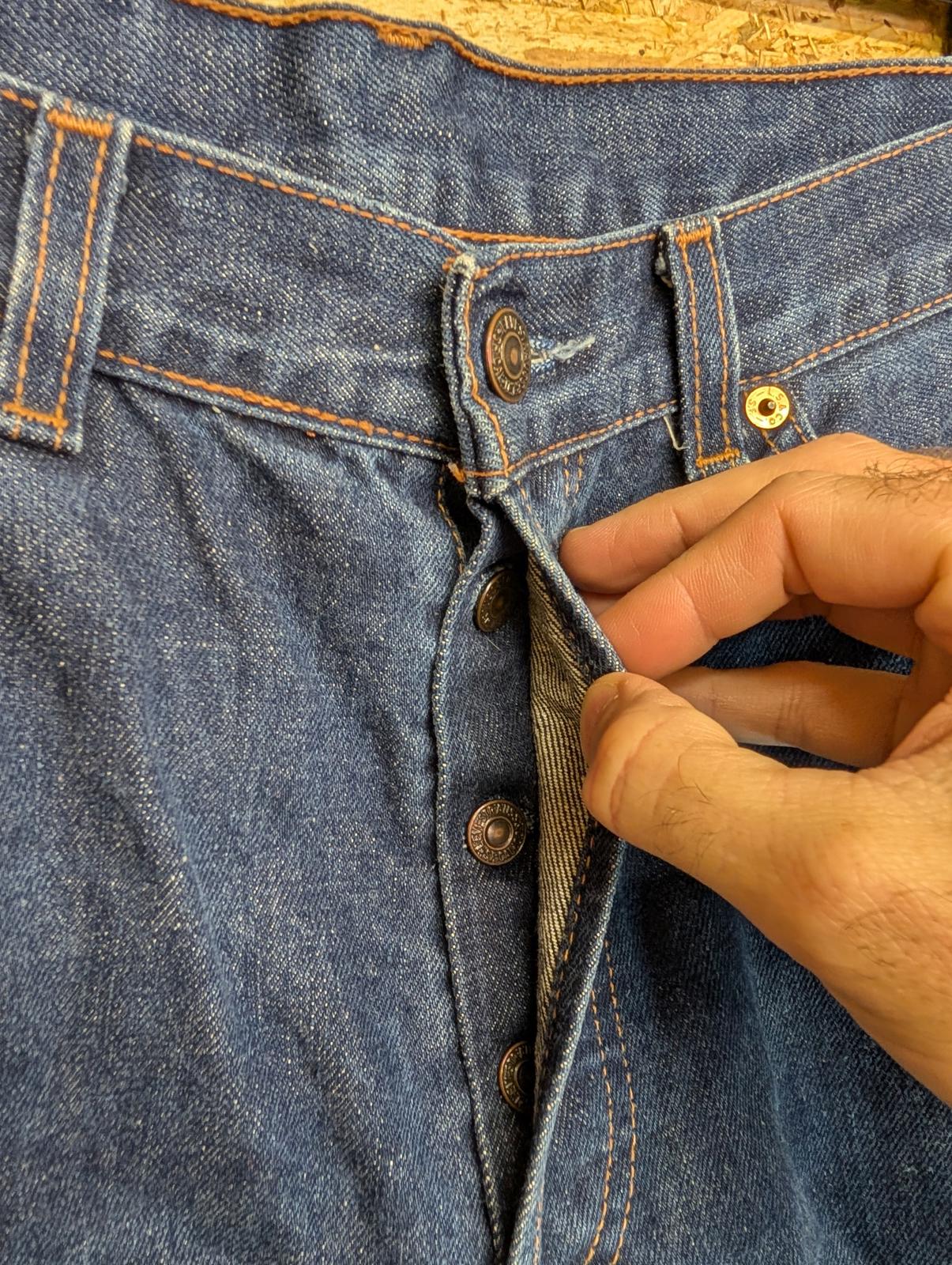 Levis 535 Jeans W34 L32 Made in USA Vintage Y2K Mid Wash Blue Denim