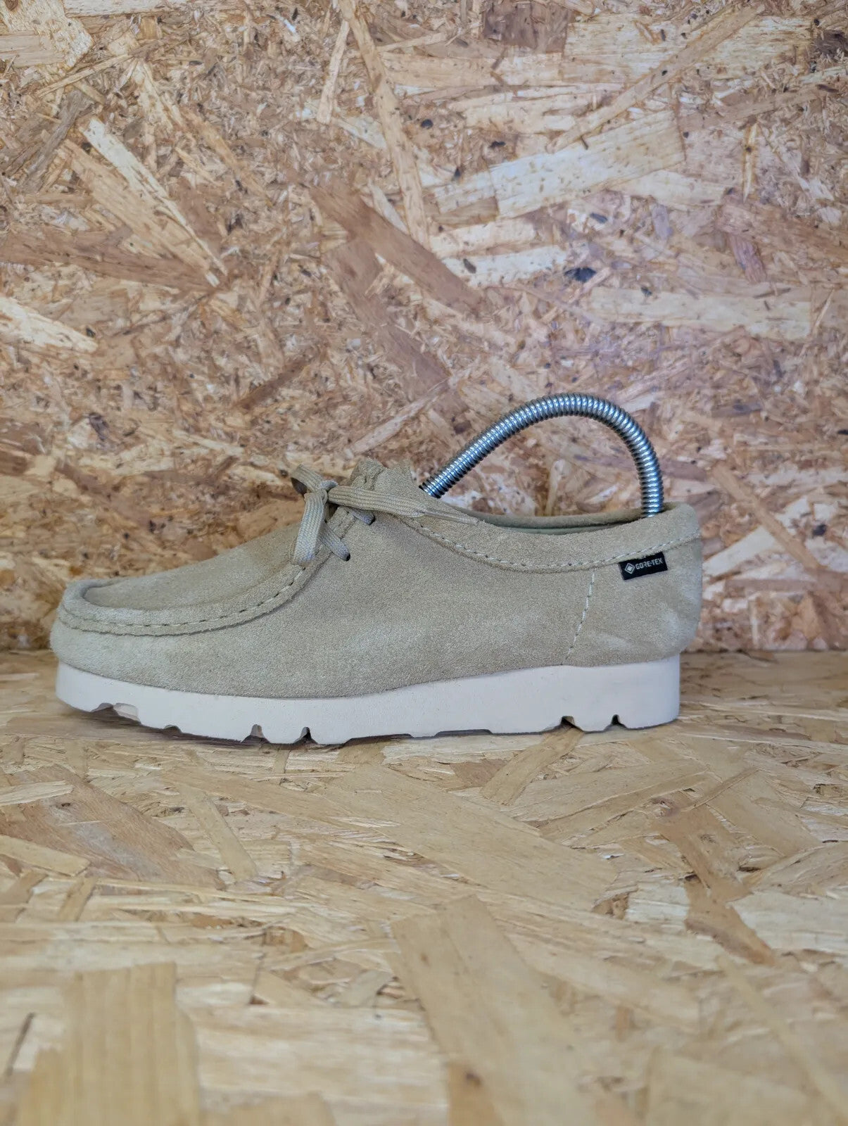 Clarks Originals Wallabee Shoes Mens UK6 EU 39.5 Beige Suede Sand Gore Tex Lace