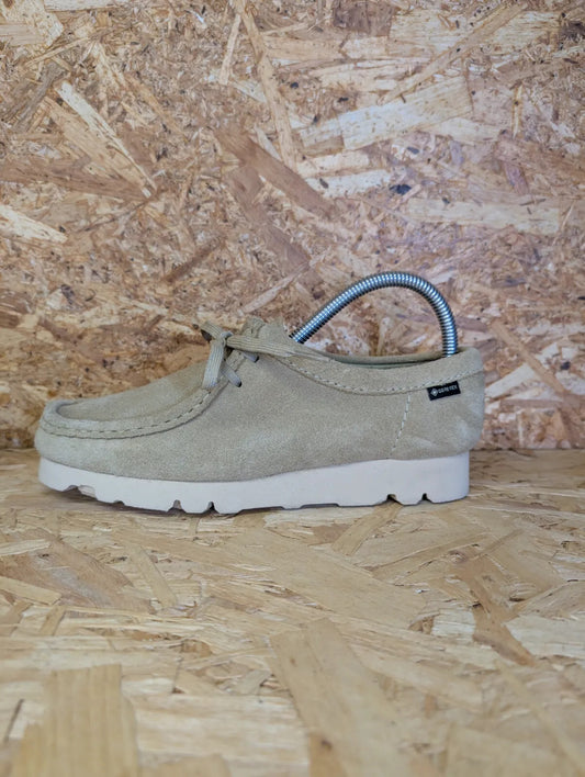 Clarks Originals Wallabee Shoes Mens UK6 EU 39.5 Beige Suede Sand Gore Tex Lace