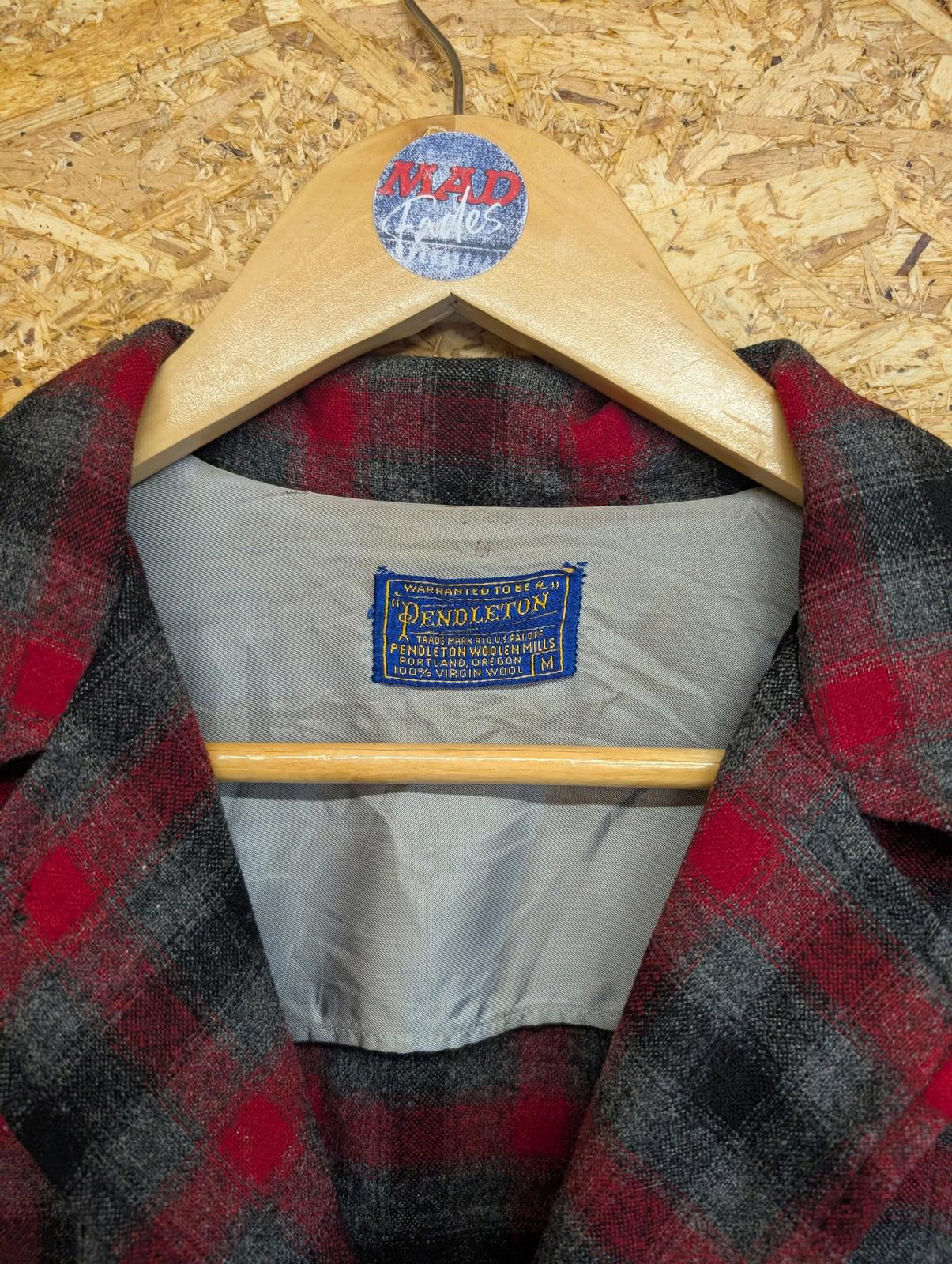 Pendleton Wool Chore Jacket Medium Men Plaid Vintage Red Grey Checked USA Made