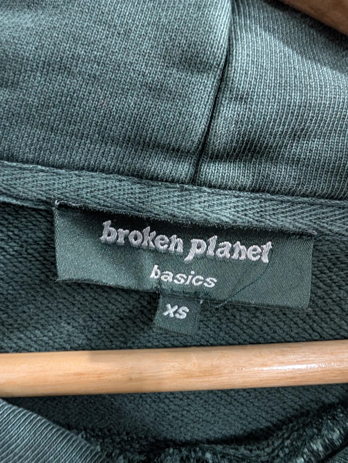 Broken Planet Hoodie Womens XS Green Organic Cotton Long Sleeve Emerald Pullover