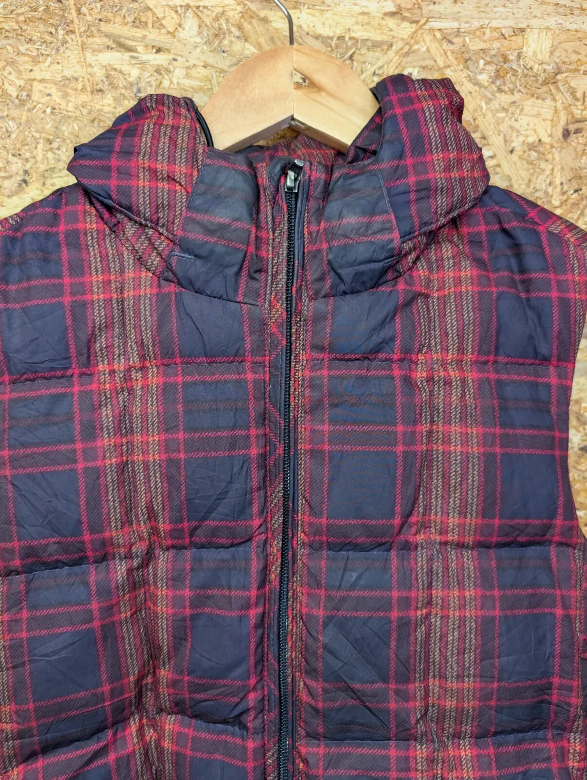 Patagonia Down With It Vest Womens Small Red Navy Plaid Hooded Gilet Puffer Zip