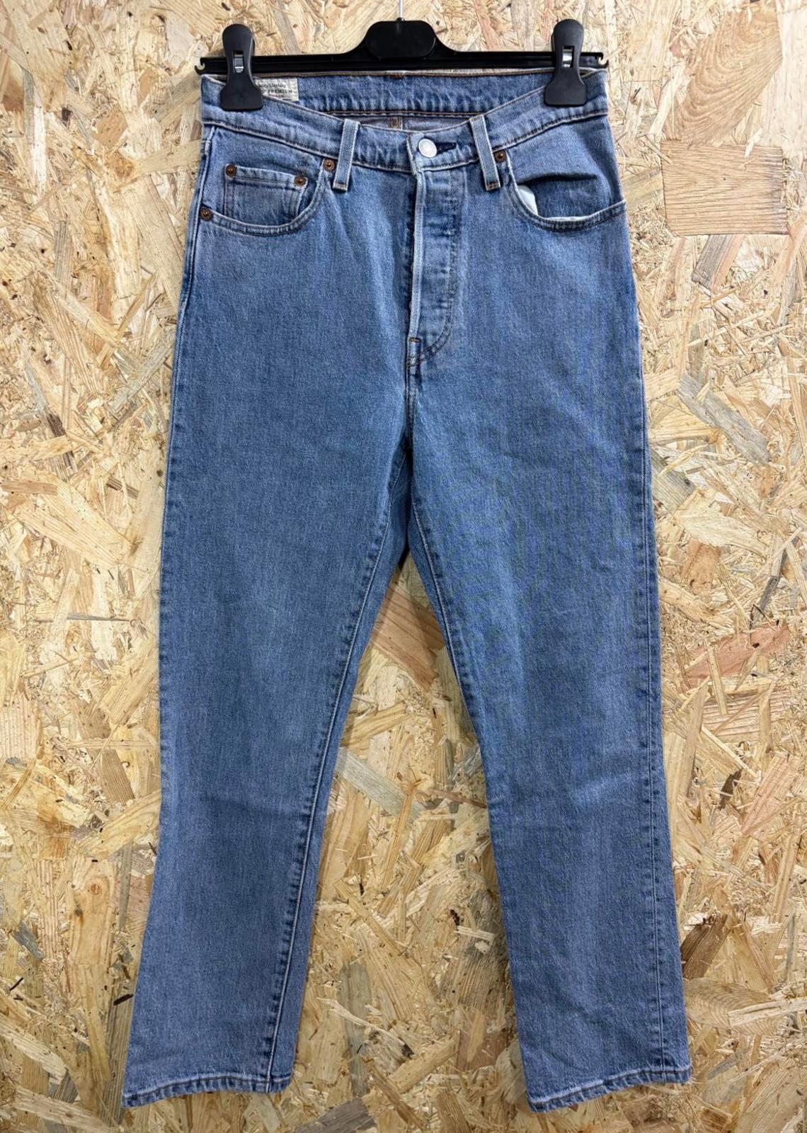 Vintage Levis 501 Jeans Size 6 W25 L26 Women Mid Blue Stonewashed Button Fly