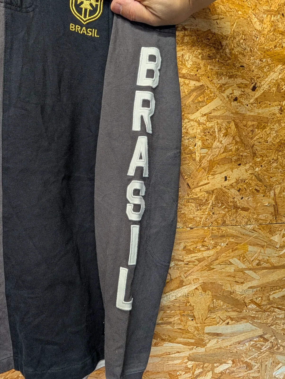 Brazil 2011 Top Medium Long Sleeve Casual Polo Football Shirt Soccer Nike Rugby