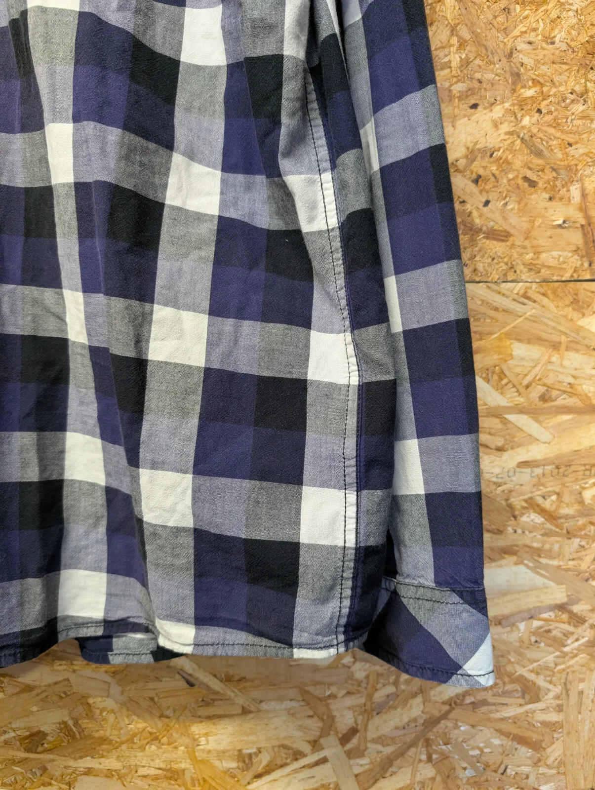 Carhartt Peyton Shirt Mens XL Long Sleeve Blue Purple White Check Cotton Plaid