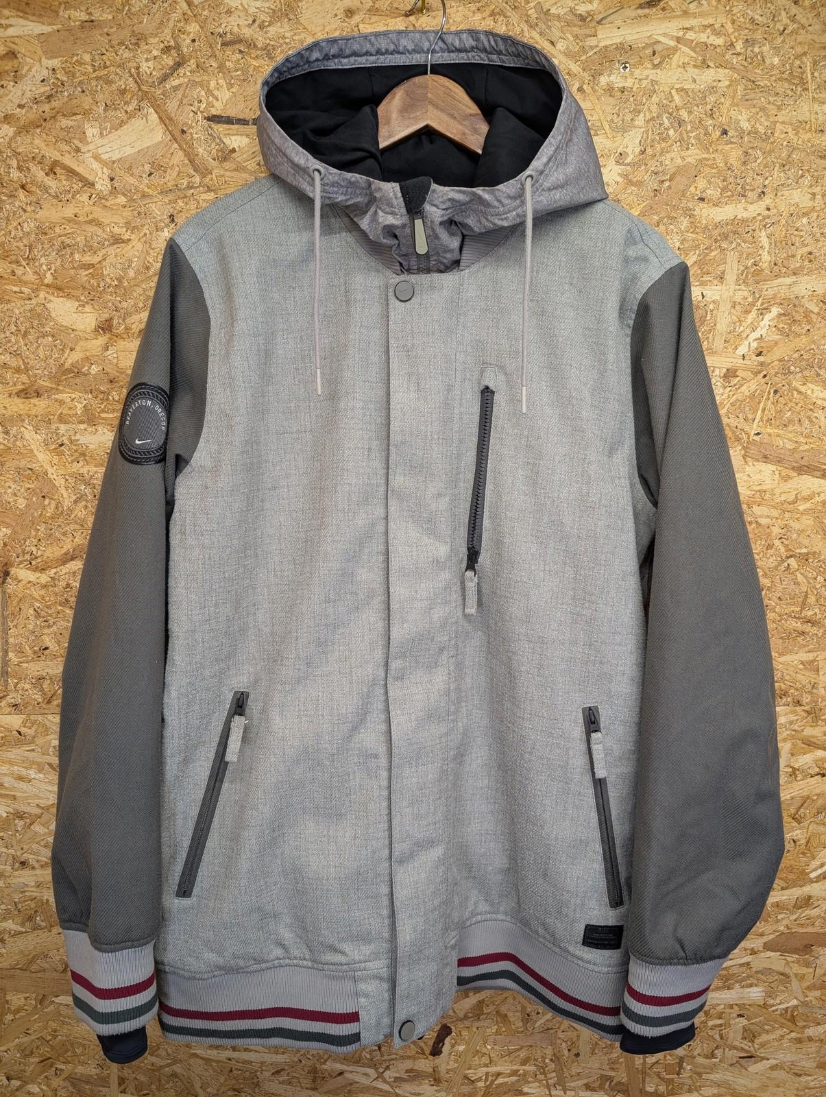 Nike Storm-FIT Snowboard Jacket Medium Men Ski Hooded Waterproof Grey Winter