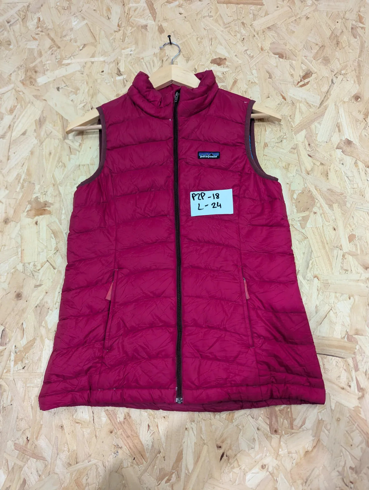 Patagonia Gilet Girls XL Age 14 Burgundy Duck Down Quilted Body Warmer Vest