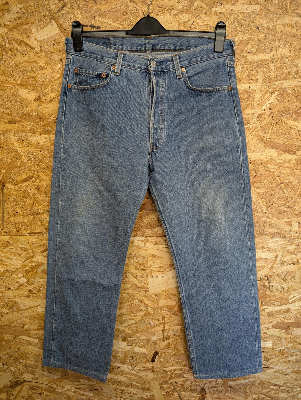 Levis 501 Jeans W34 L28 Made in USA Vintage 90s Mid Wash Blue Denim