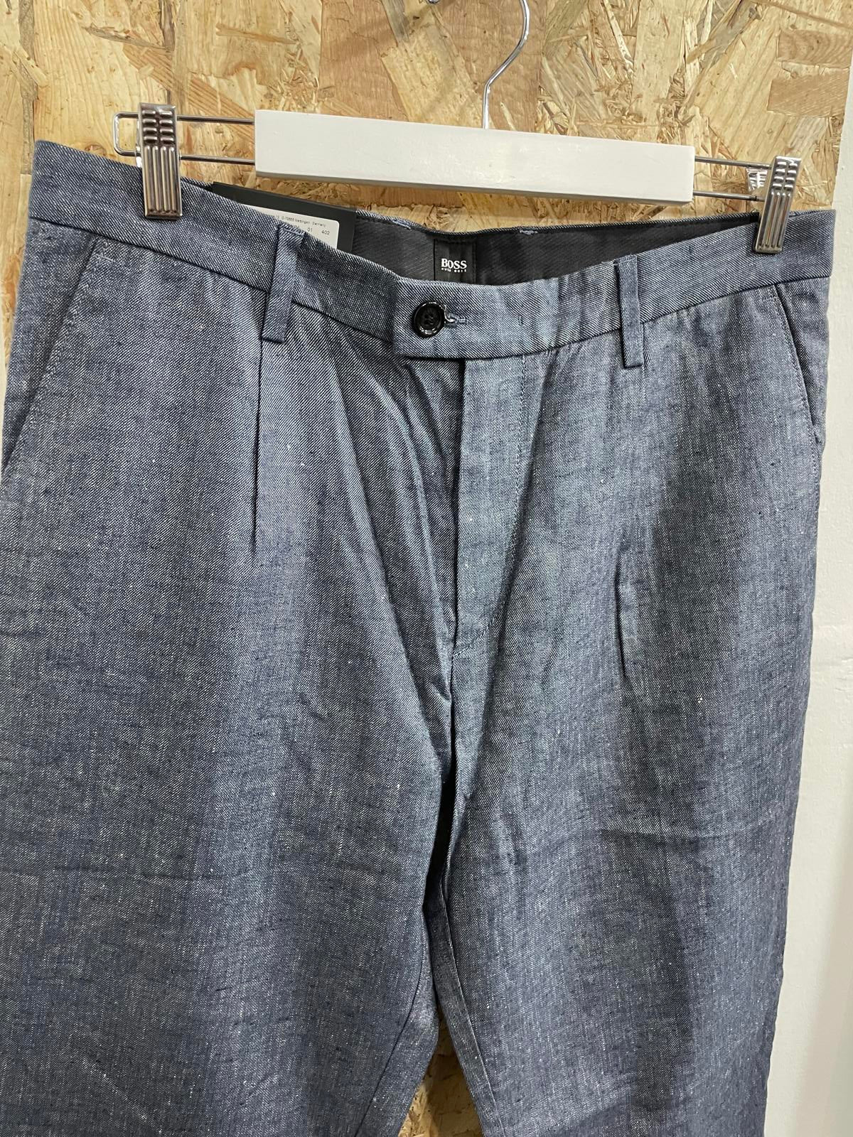 Hugo Boss Riko Pleated Jeans W32 L32 Stretch Fabric Indigo Blue Denim