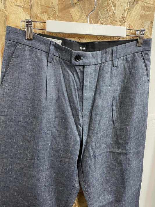 Hugo Boss Riko Pleated Jeans W32 L32 Stretch Fabric Indigo Blue Denim