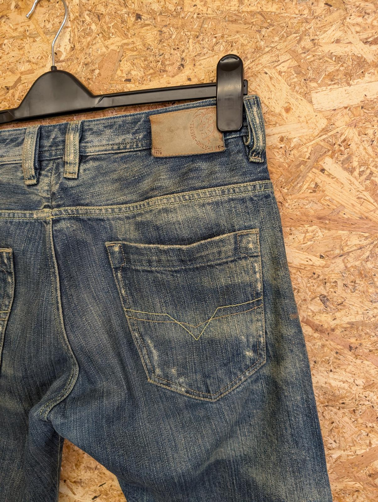 Diesel Kajo W30 L32 Blue Distressed Jeans Regular Fit Straight Leg Button Fly