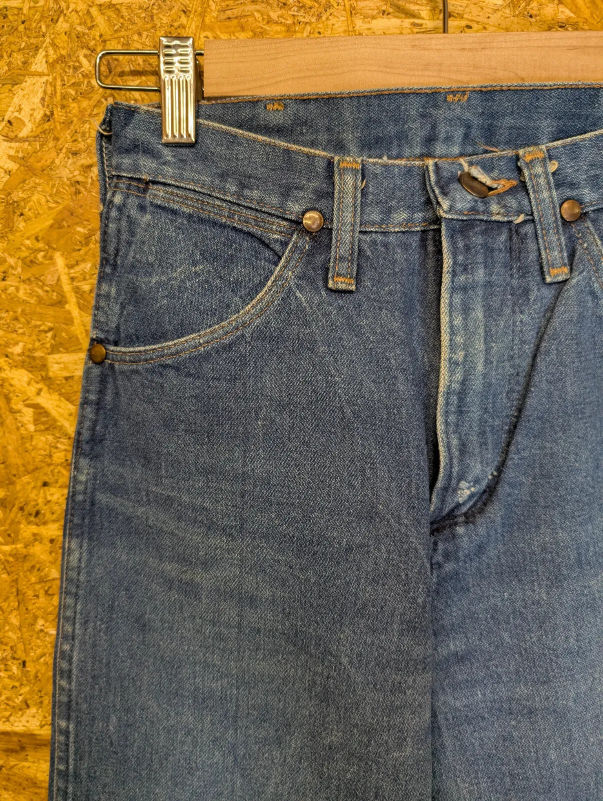 Vintage Wrangler 13MWZ Jeans Mens W27 L34 Blue Denim Straight Leg Zip Fly 80s