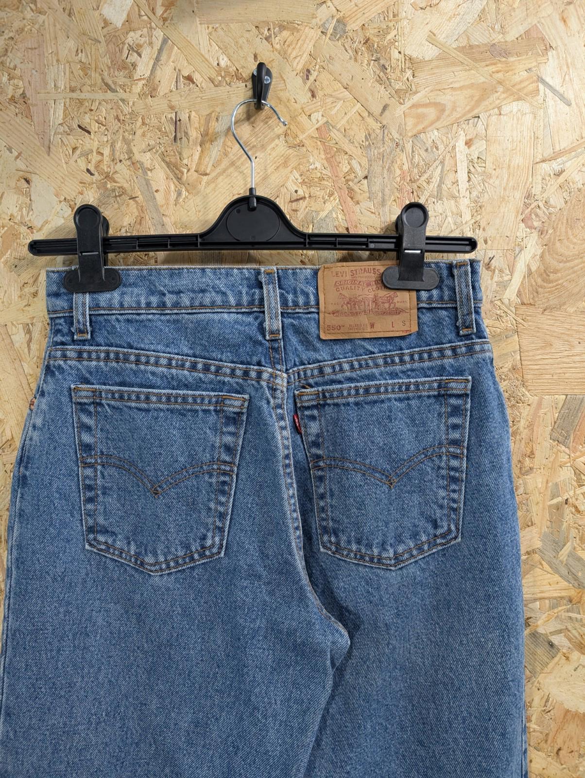 Levis 550 Jeans W28 L30 USA Made Vintage 90s Blue Denim Relaxed Fit Tapered Leg