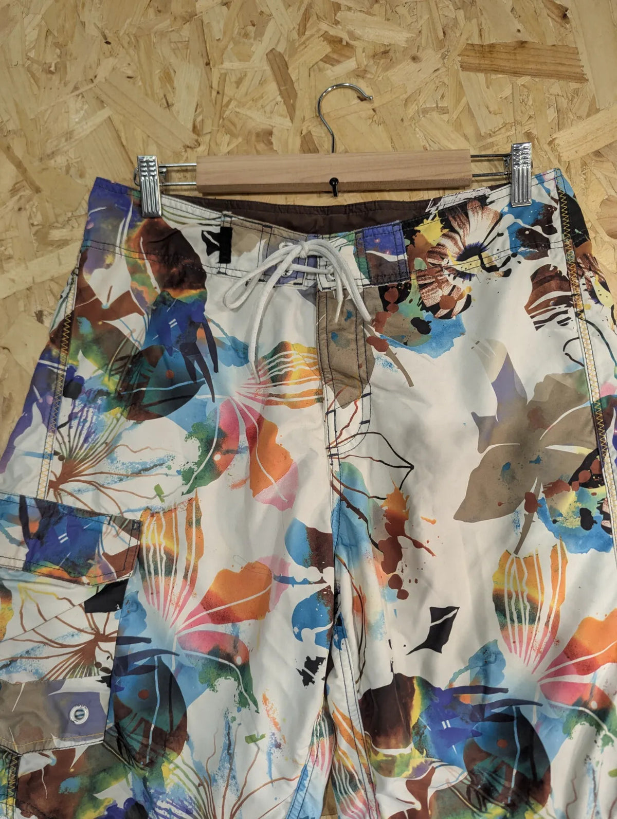 O'Neill Board Shorts Mens W33 White Vintage Y2K Abstract Floral Print Swim Surf